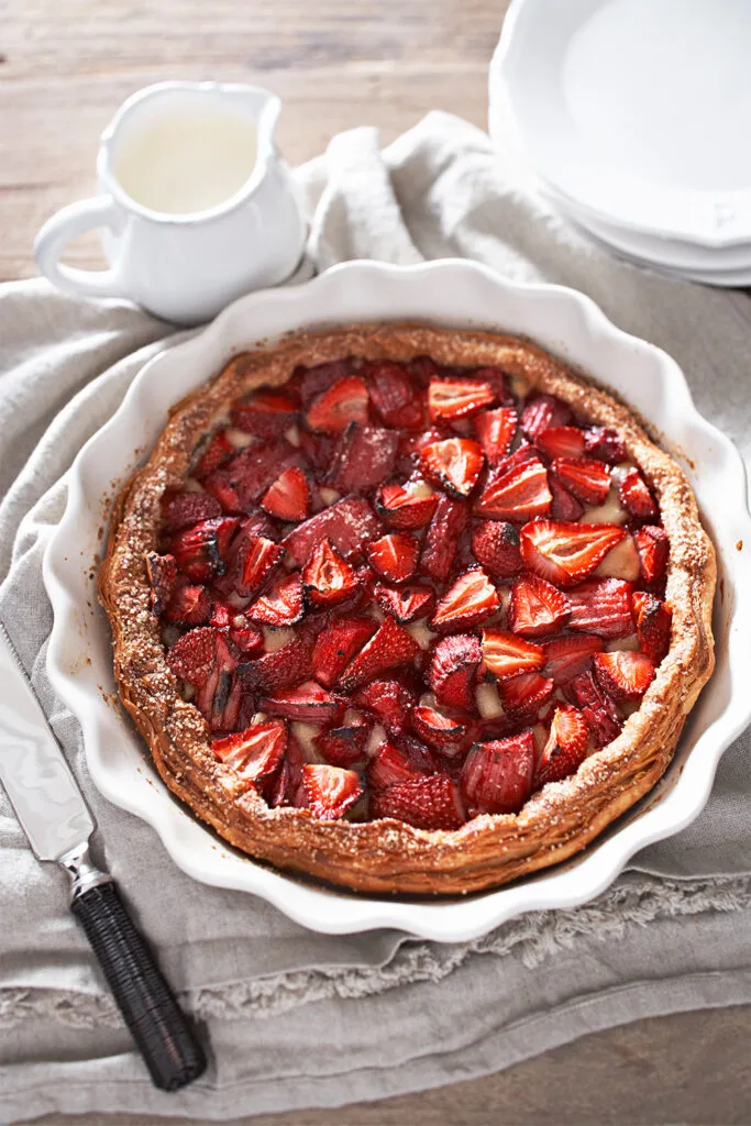 rhubarb strawberry almond tart recipe