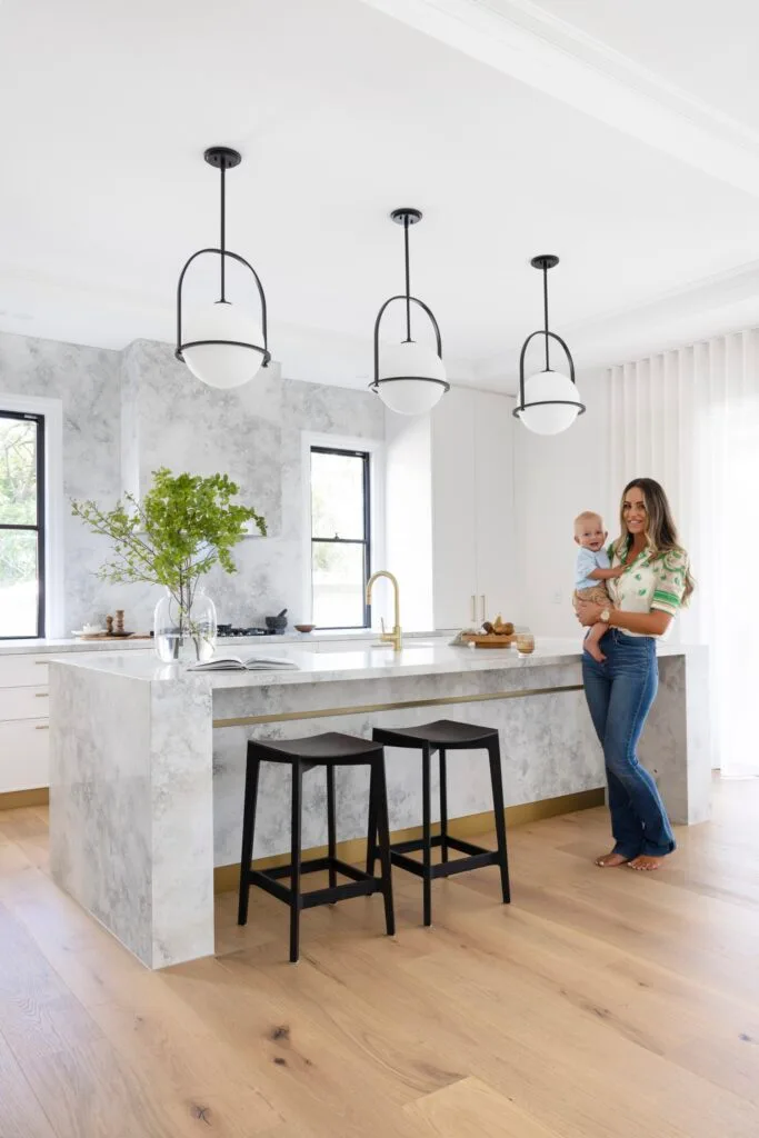 european farmhouse style build brisbane kitchen round black pendants