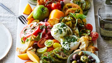 heirloom tomato grilled zocchini mozzarella salad