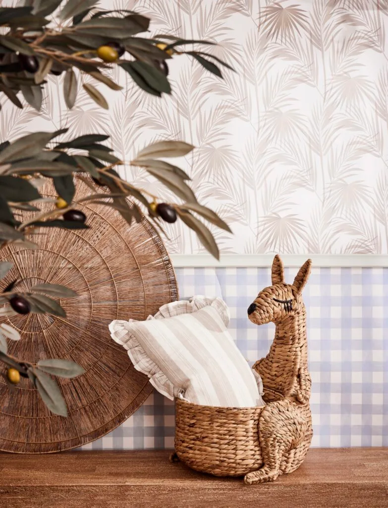 basket weave kangaroo basket