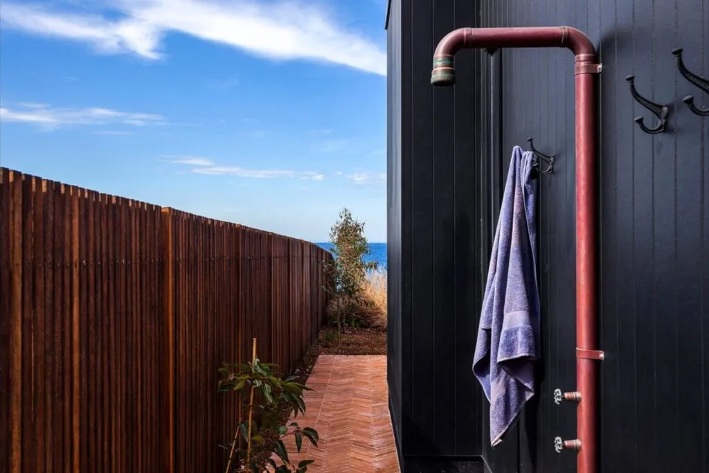 Collette Dinnigan Rosedale Beach House Outdoor Shower