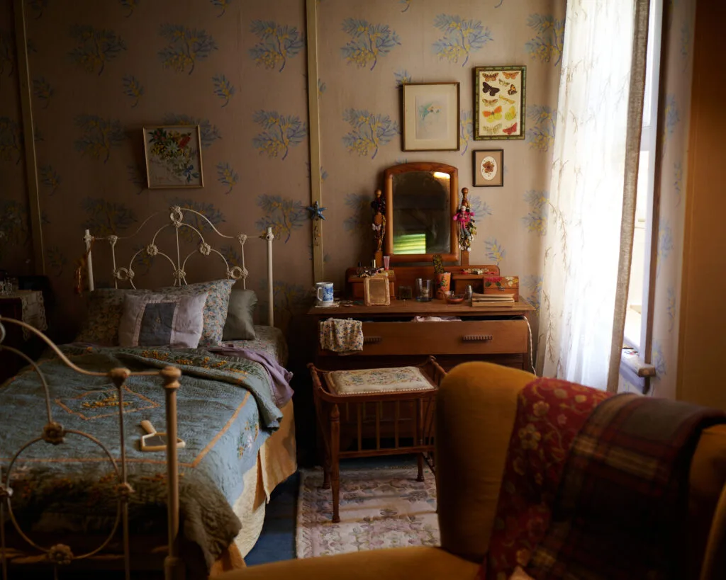 The Lost Flowers Of Alice Hart Thornfield House Bedroom Prime Video