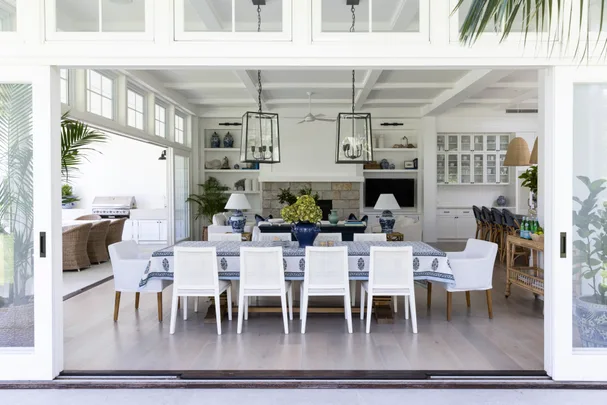 Coastal style alfresco dining and living area.