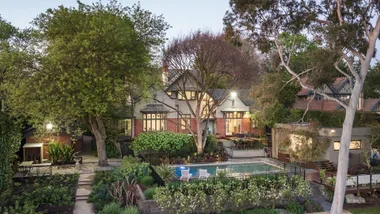 Exterior of AFL Legend Jonathan Brown's Melbourne home