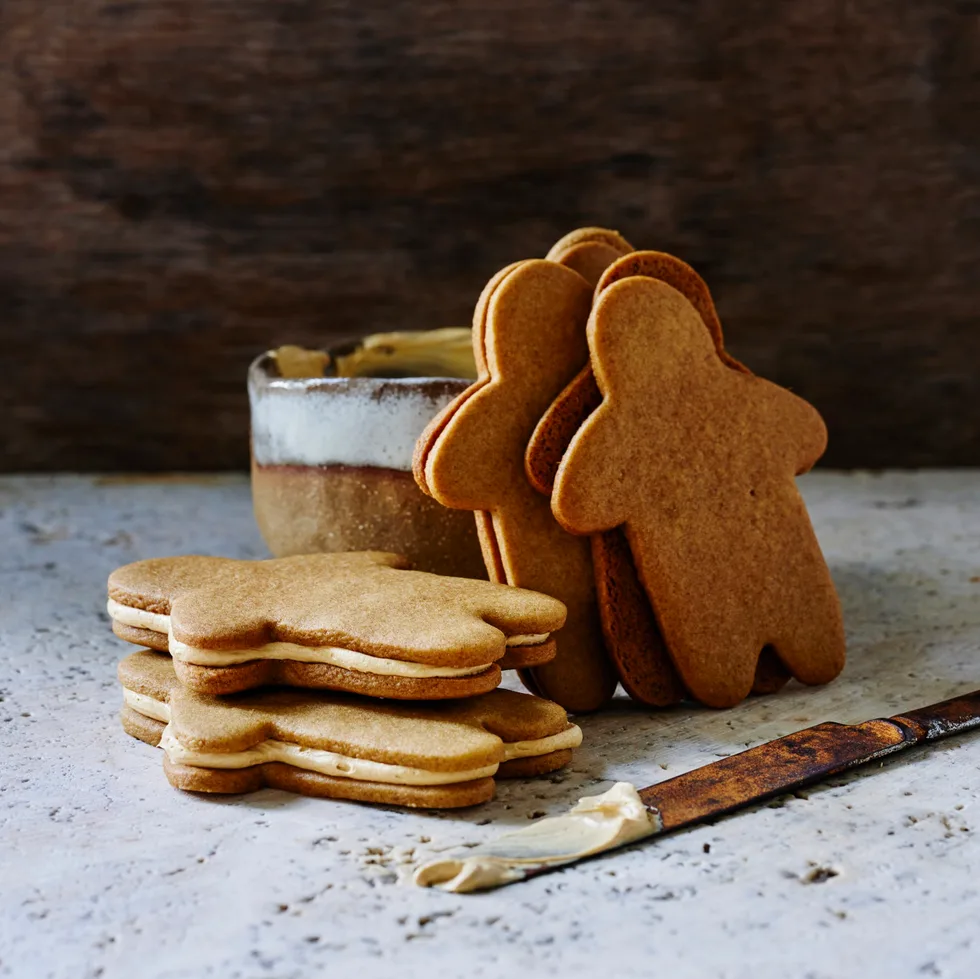 Gingerbread men with whipped burnt toffee icing