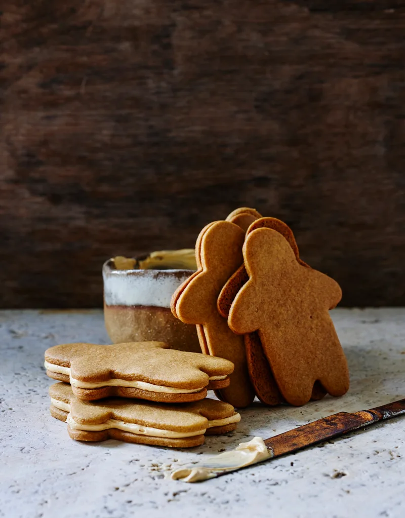 Gingerbread men with whipped burnt toffee icing