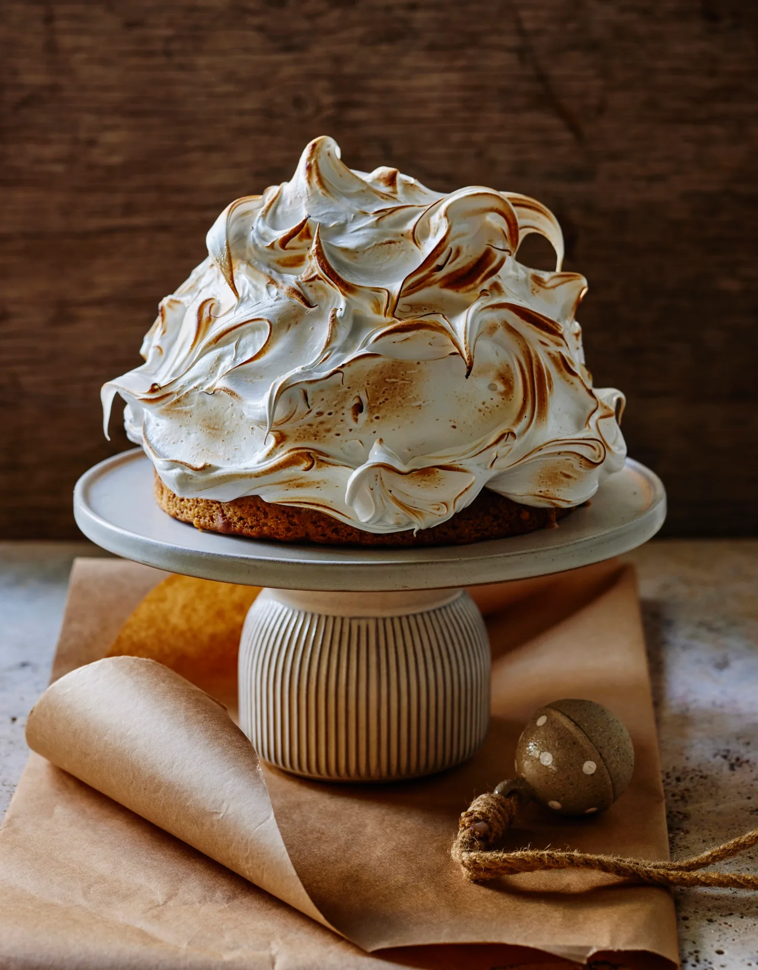 Gingerbread and whisky bomb alaska