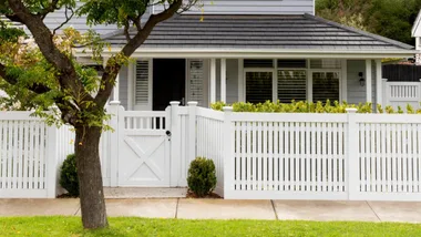 8 eye-catching front fence designs that make a stellar first impression