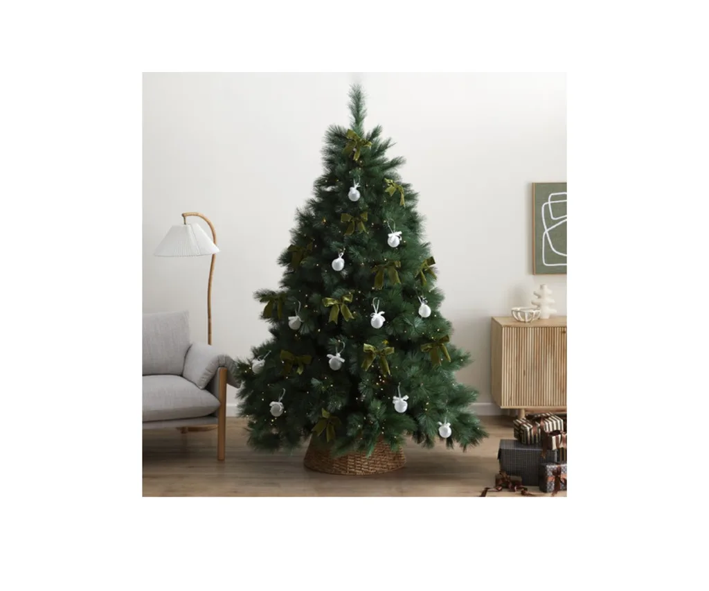 Best sparkling pre-lit Christmas trees.