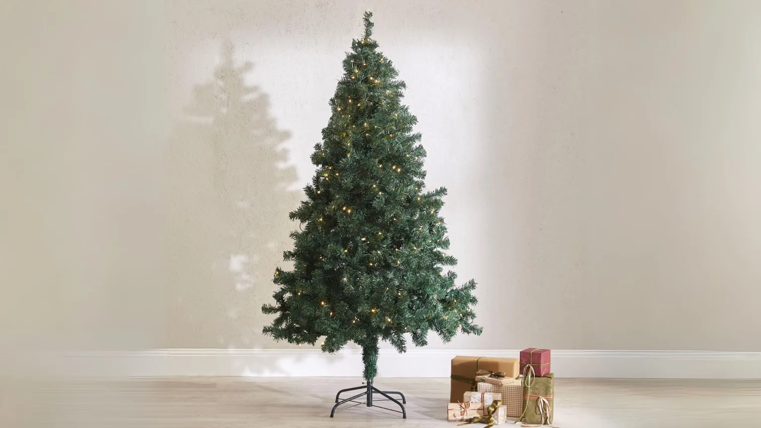 Best Pre Lit Christmas Tree 2020 9 Best Pre-Lit Christmas Trees To Shop In Australia 2023