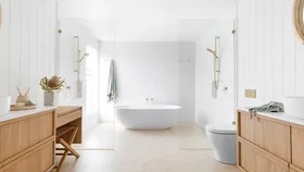 How to master the art of keeping shower glass clean