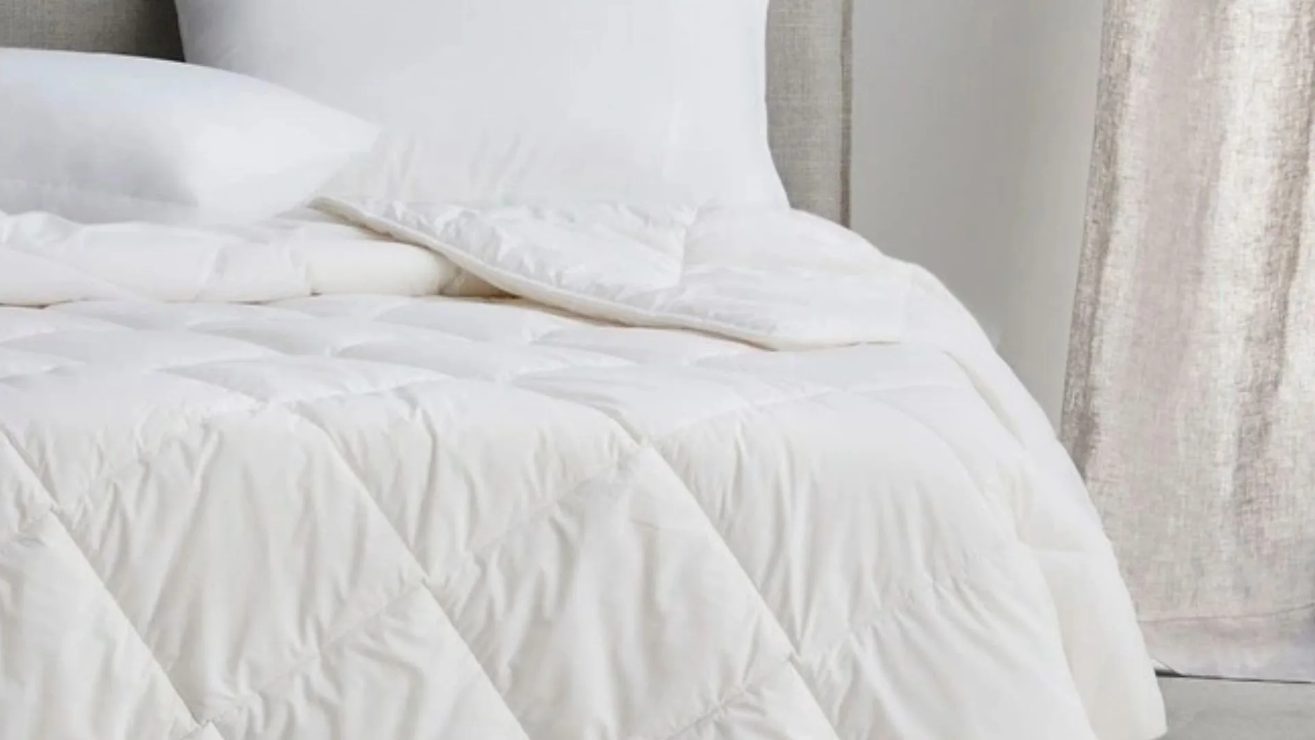 Why a wool quilt should be in your bedding rotation