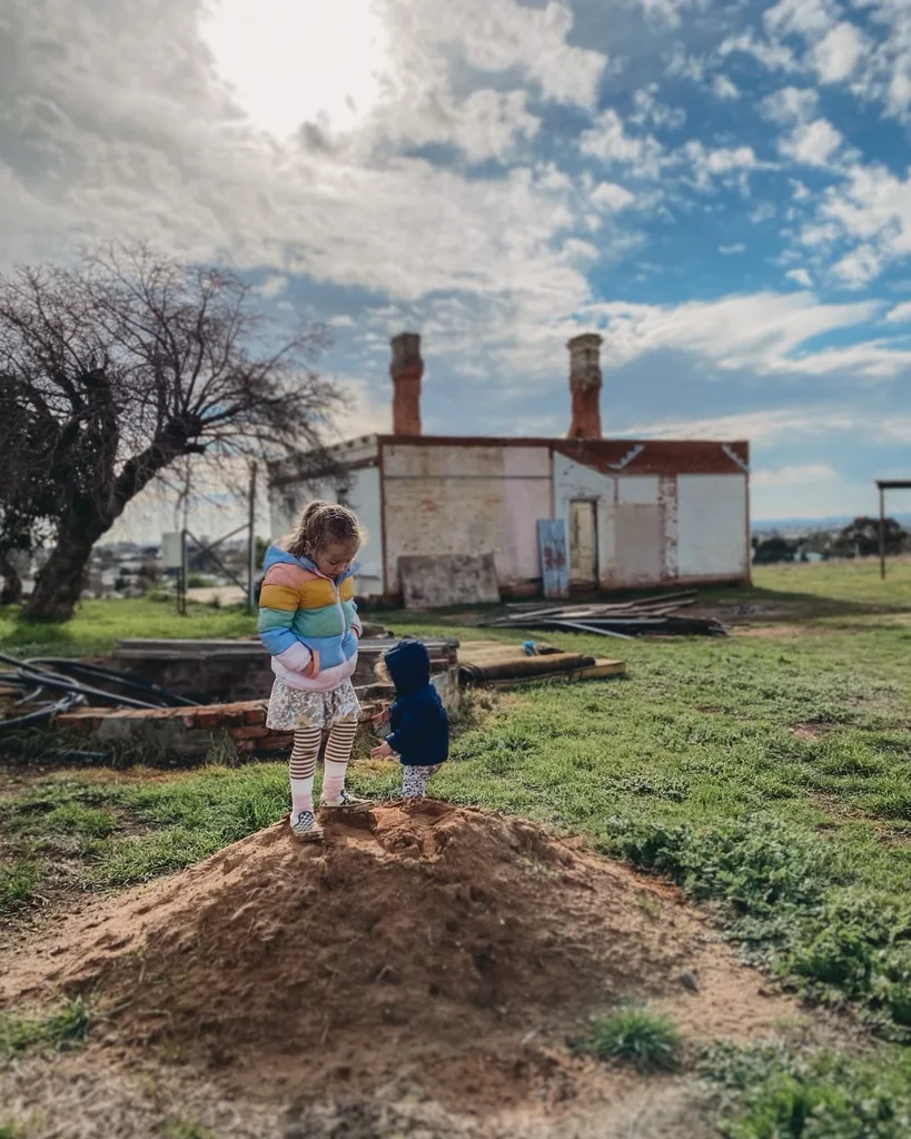 Josh and Jenna's Rutherglen homestead with kids before the renovation.