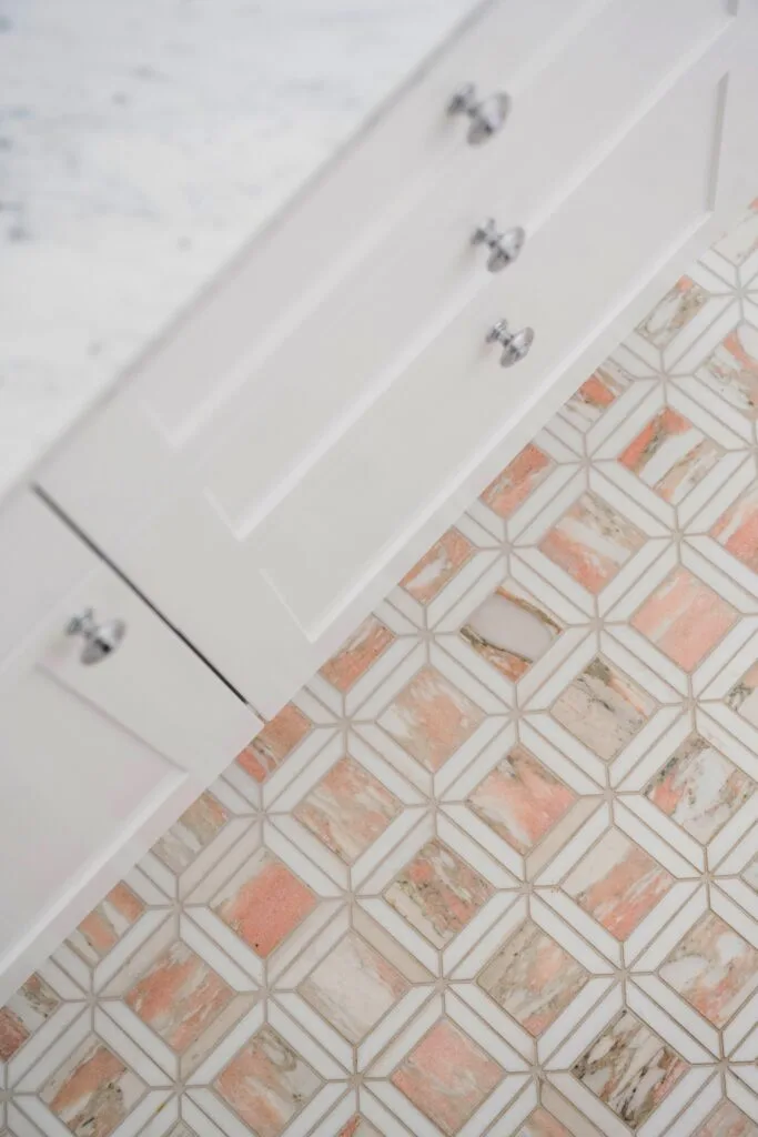 colourful-dream-home-brisbane-rose-marble-bathroom-floor-tiles