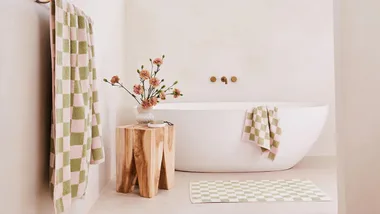 8 quality bath towels for an easy bathroom update