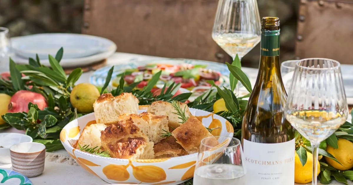 Easy No-knead Focaccia Bread Recipe | Home Beautiful