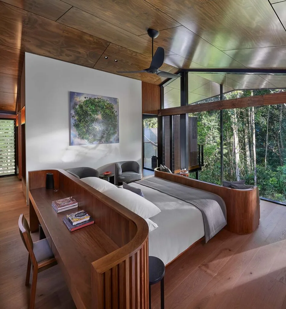 Silky Oaks Lodge Daintree Pavilion bed