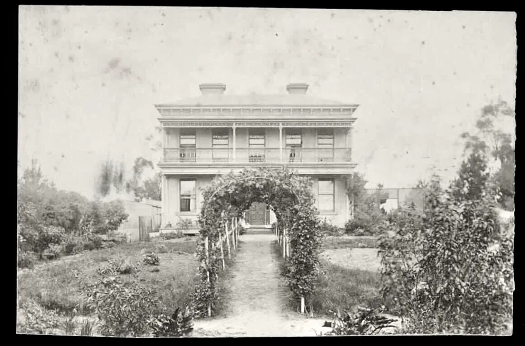 Andy Lee and Rebecca Harding's historic mansion renovation.