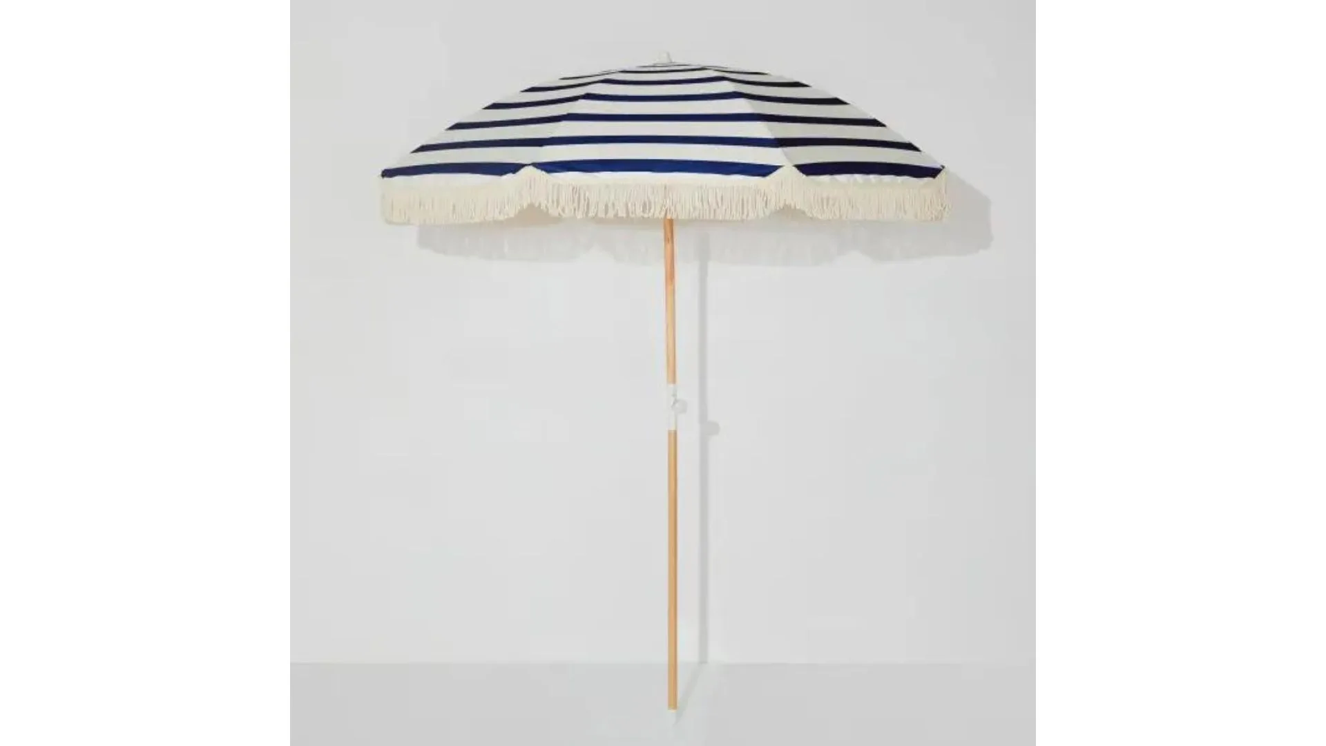 Hamptons style furniture blue and white striped beach umbrella