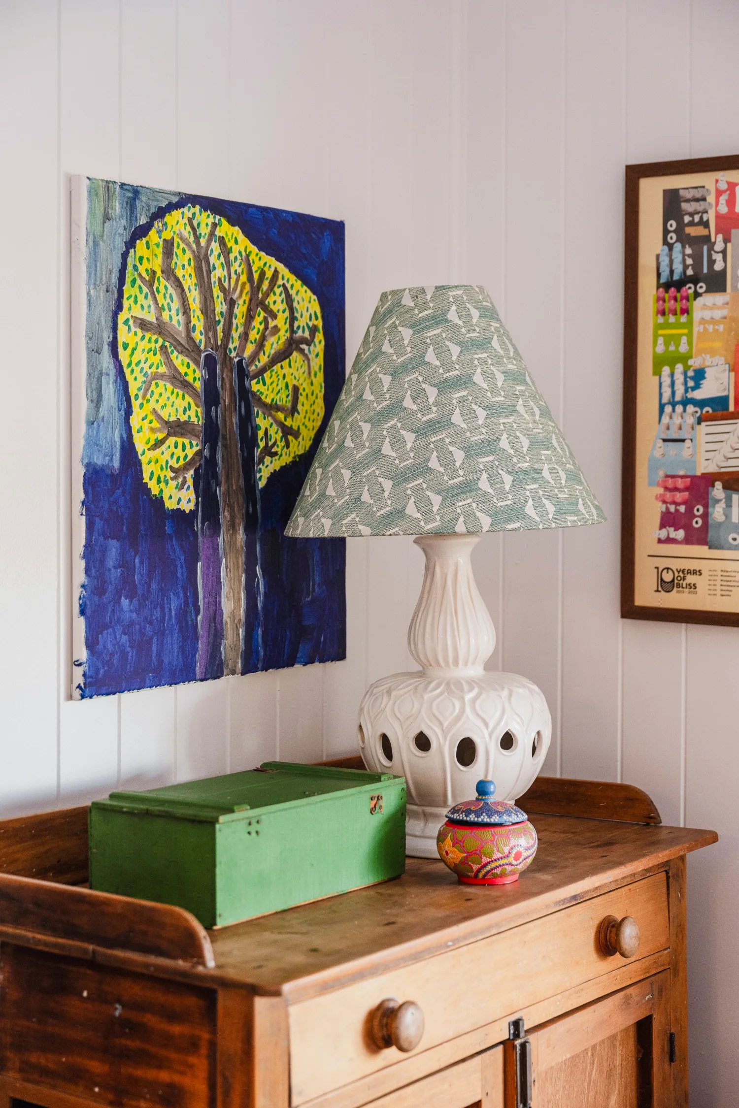 Ivy And Piper Designer's Toowoomba 1940s Queenslander Sideboard With Lamp