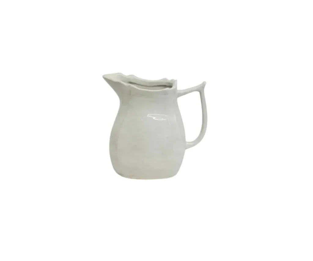 Jolie pitcher Pepperwhites.