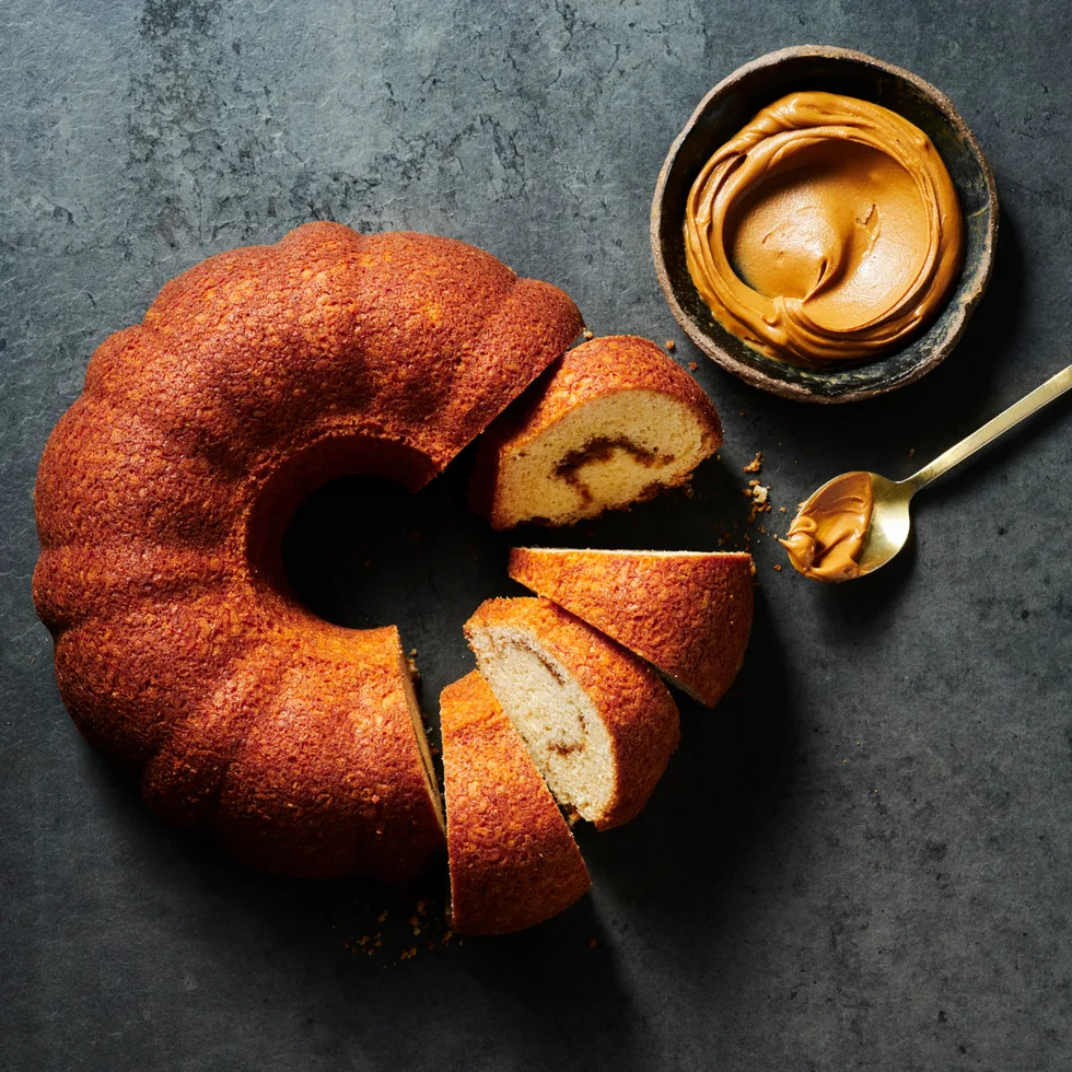 Biscoff swirl bundt cake