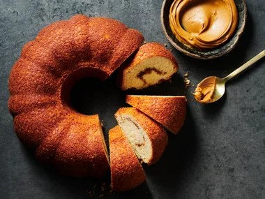 Biscoff swirl bundt cake