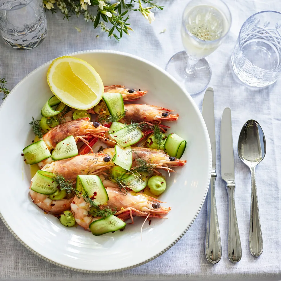 Prawns with lemon, cucumber and chilli