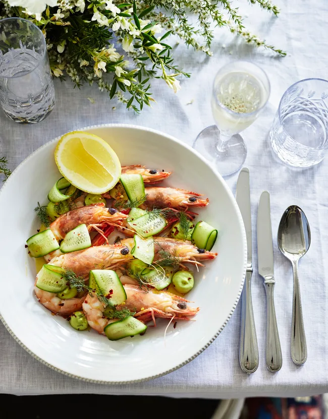 Prawns with lemon, cucumber and chilli