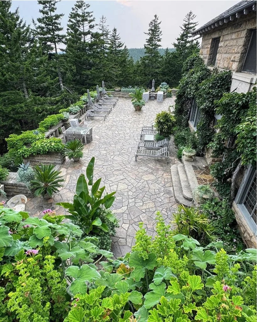 Martha Stewart's home in Maine.