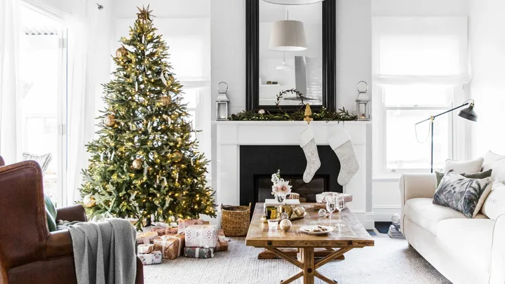 Now’s the best time to save on a pre-lit artificial Christmas tree – here’s why