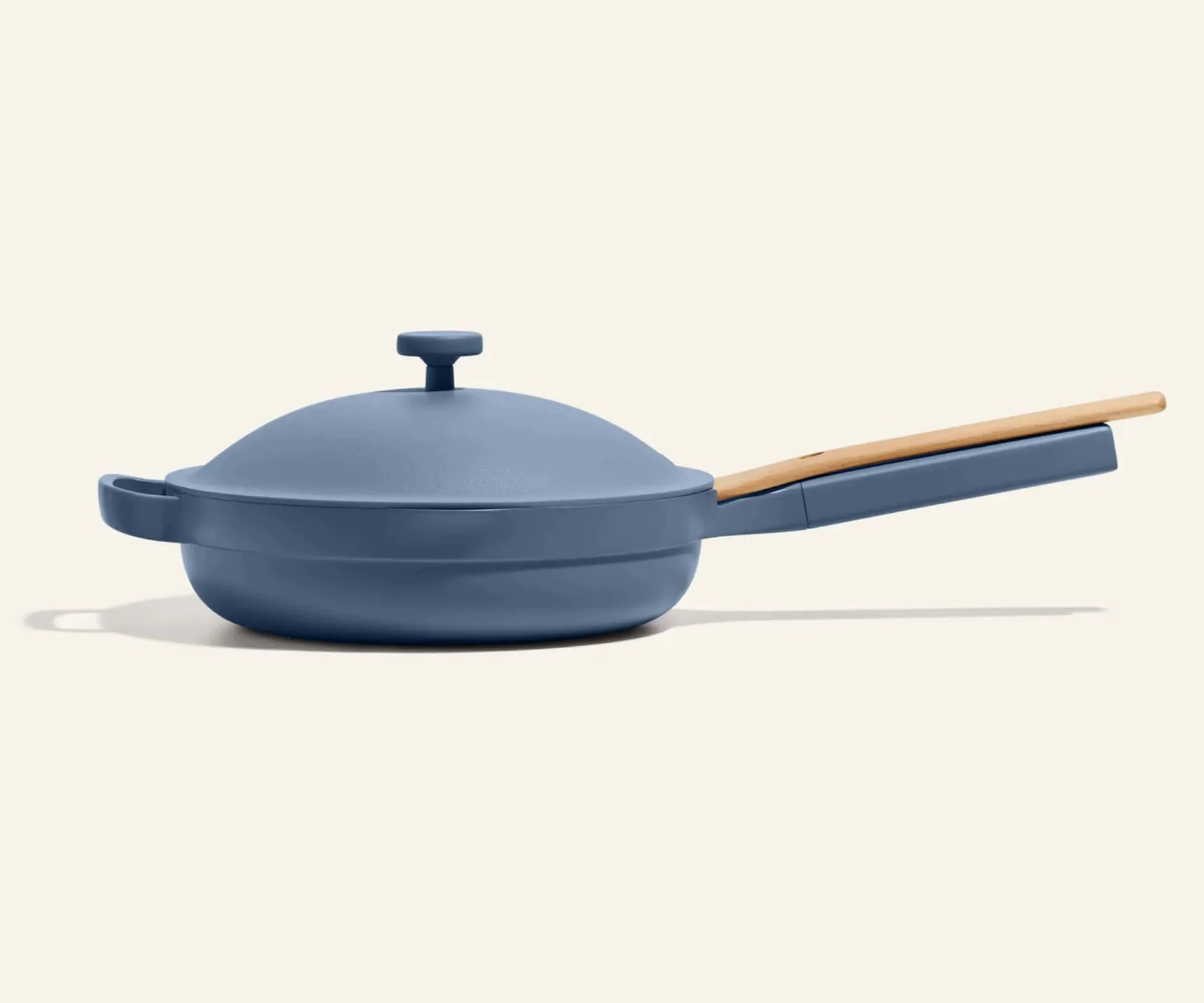 A blue pan