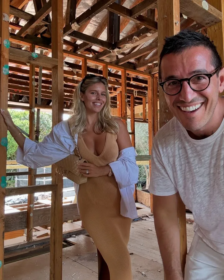 Natasha Oakley home renovation on site with Theo Chambers