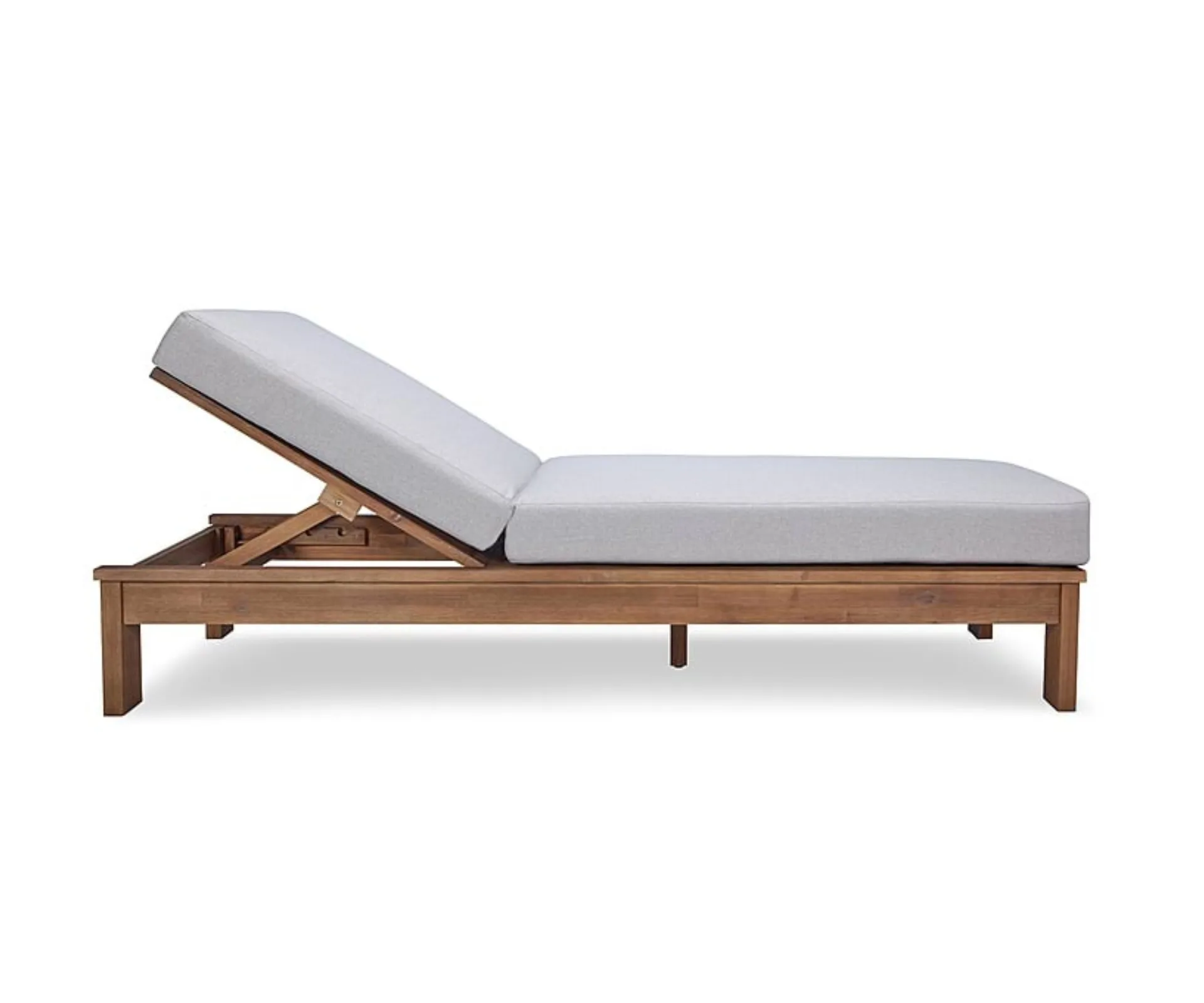 The Cannes sun lounger in Acacia Natural.