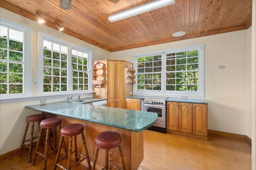 Samantha Armytage Moss Vale home renovation kitchen