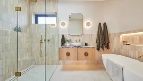 5 ideas to bring a retro bathroom into the 21st century