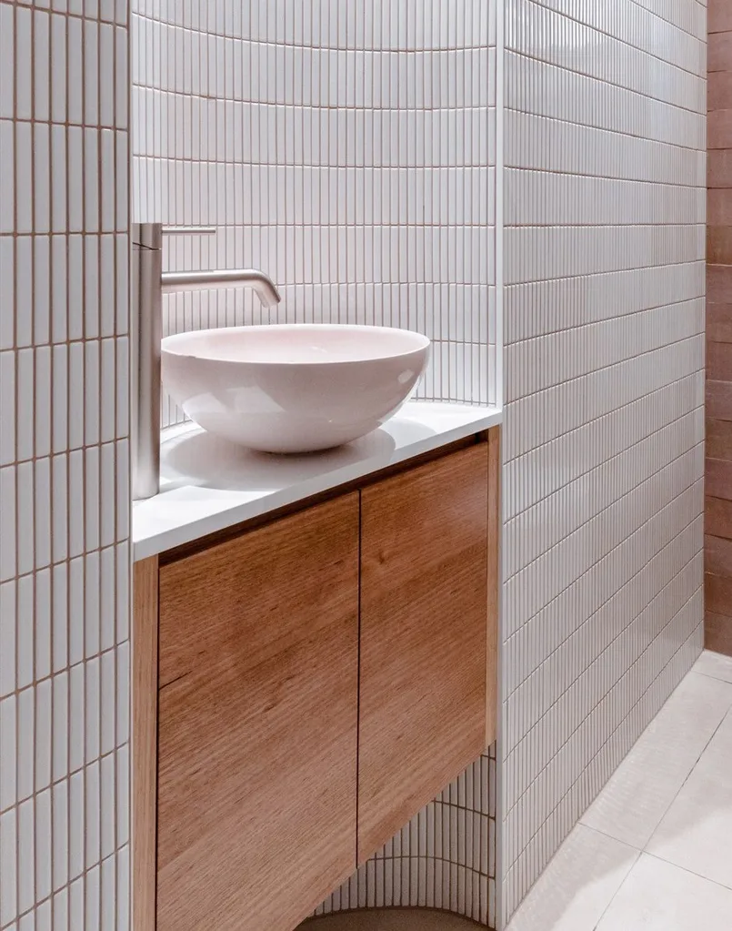 Cohesive Bathroom Styling Tips: Transform Your Space with Ease