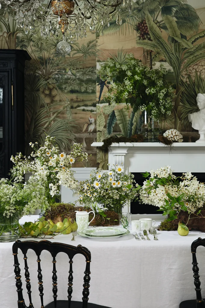 Steve Cordony's tablescaping uses whites and greends and natural elements