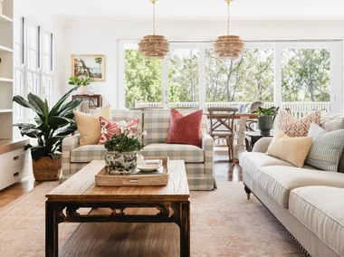 Living room with checkered lounge and wooden coffee table