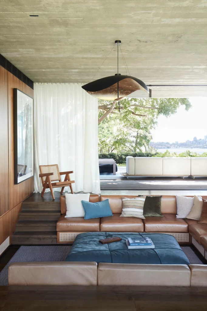 Sunken lounge in Luigi Rosselli architects Casa Figueira
