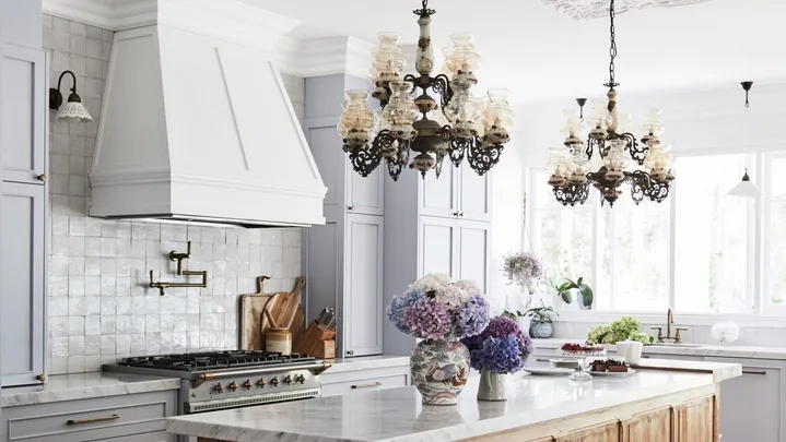11 rooms that prove chandeliers never go out of style