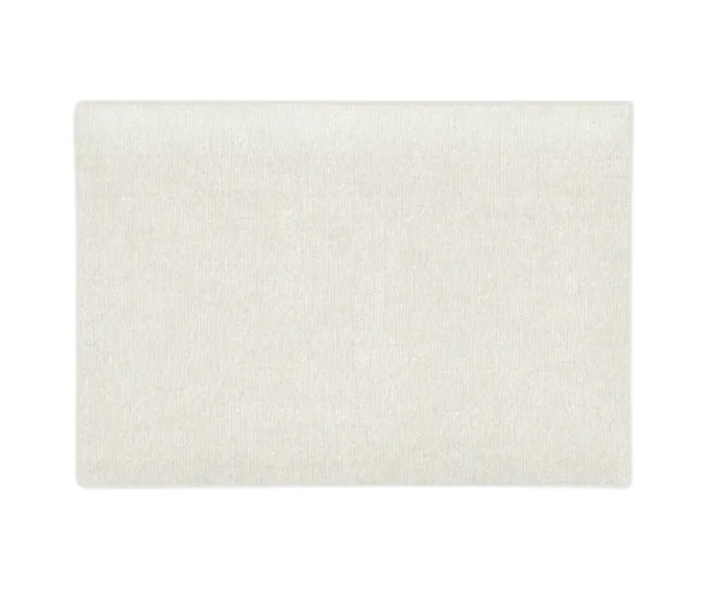 Solid off-white bath mat from ruggable