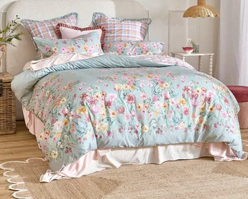 Pillow Talk reversible bedding