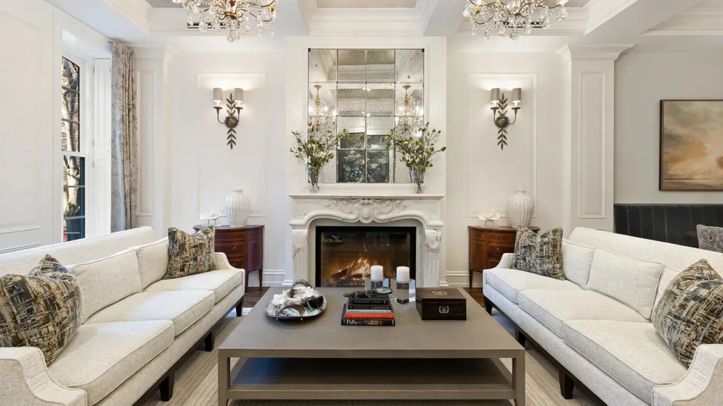 Breakfast at Tiffany's living room.