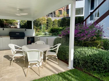Freedom Biscay dining set in backyard