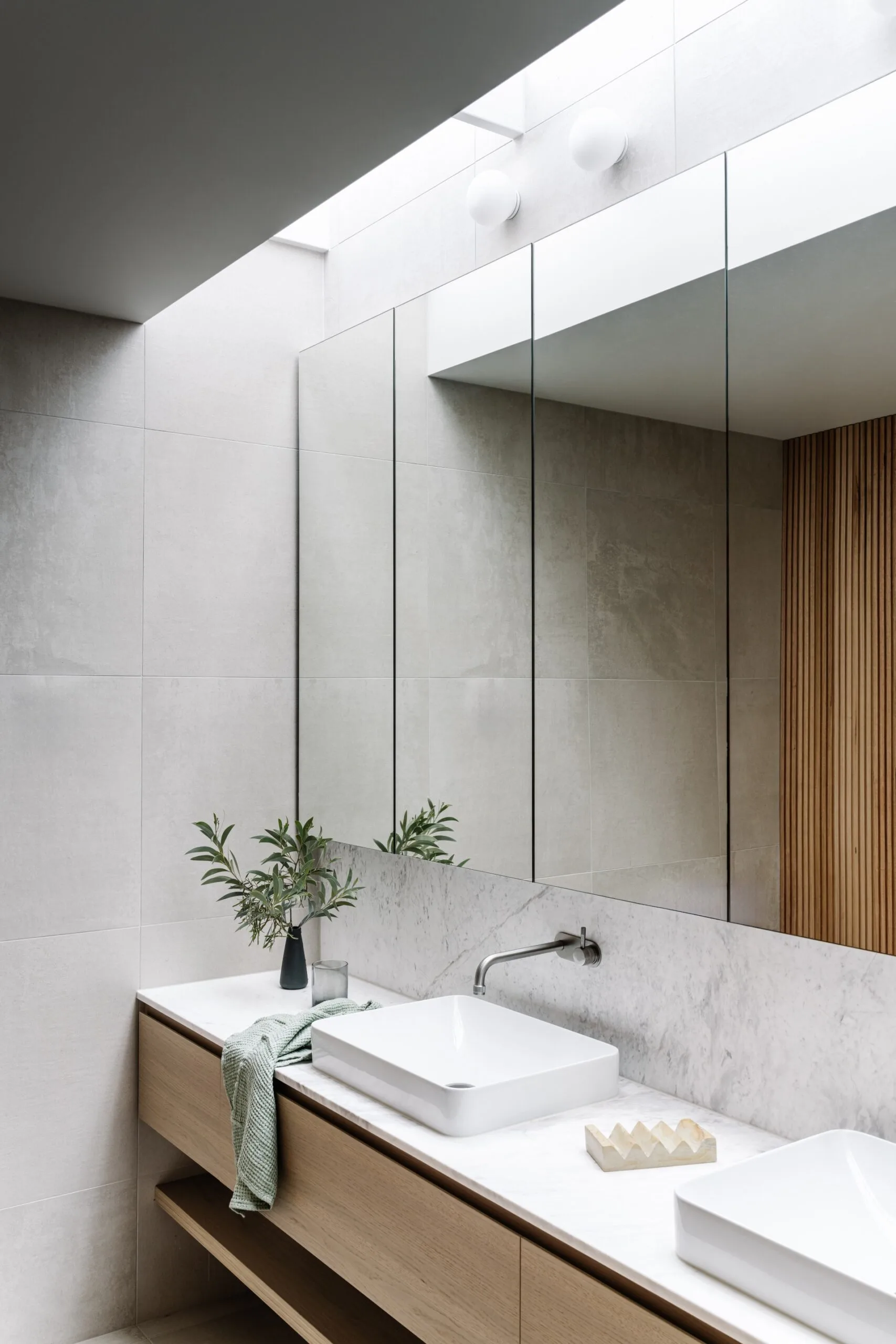 Macedon ranges warehouse home. 