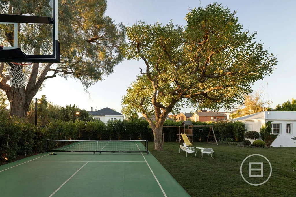 Marty Fox's Toorak home tennis court and garden