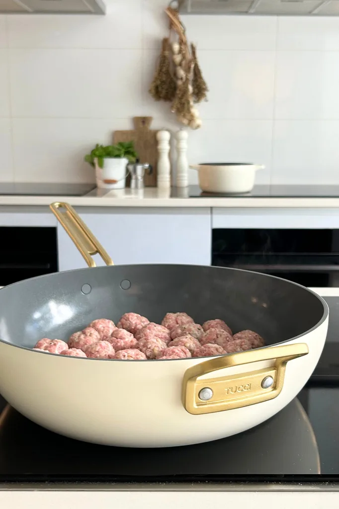 Meatballs recipe cooked with Stanley Tucci Ceramic pan