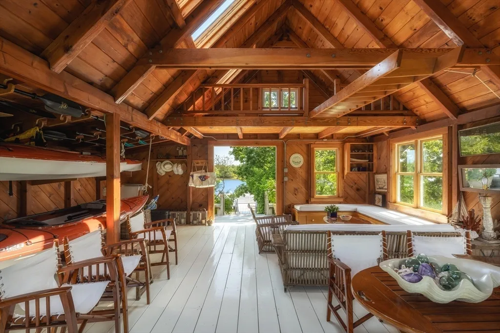 Obama's summer house.