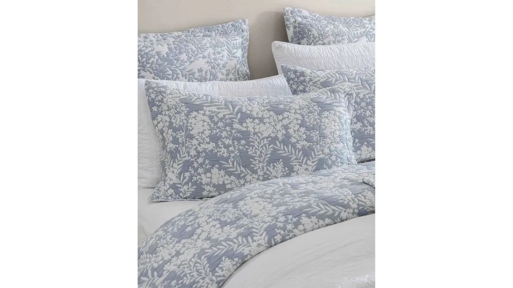 Blue and white patterned bedlinen